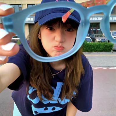 觉醒后，我成了霸总白月光